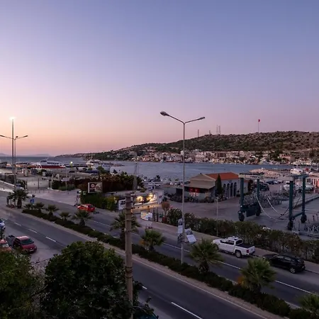 Flat W Sea View Balcony 3 Min To Marina *