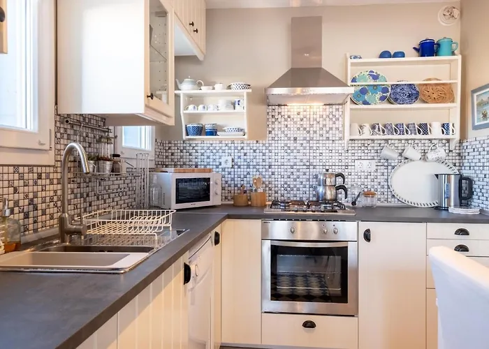 Flat W Sea View Balcony 3 Min To Marina * Çeşme